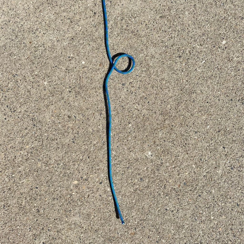 Bowline knot to hang a bear bag