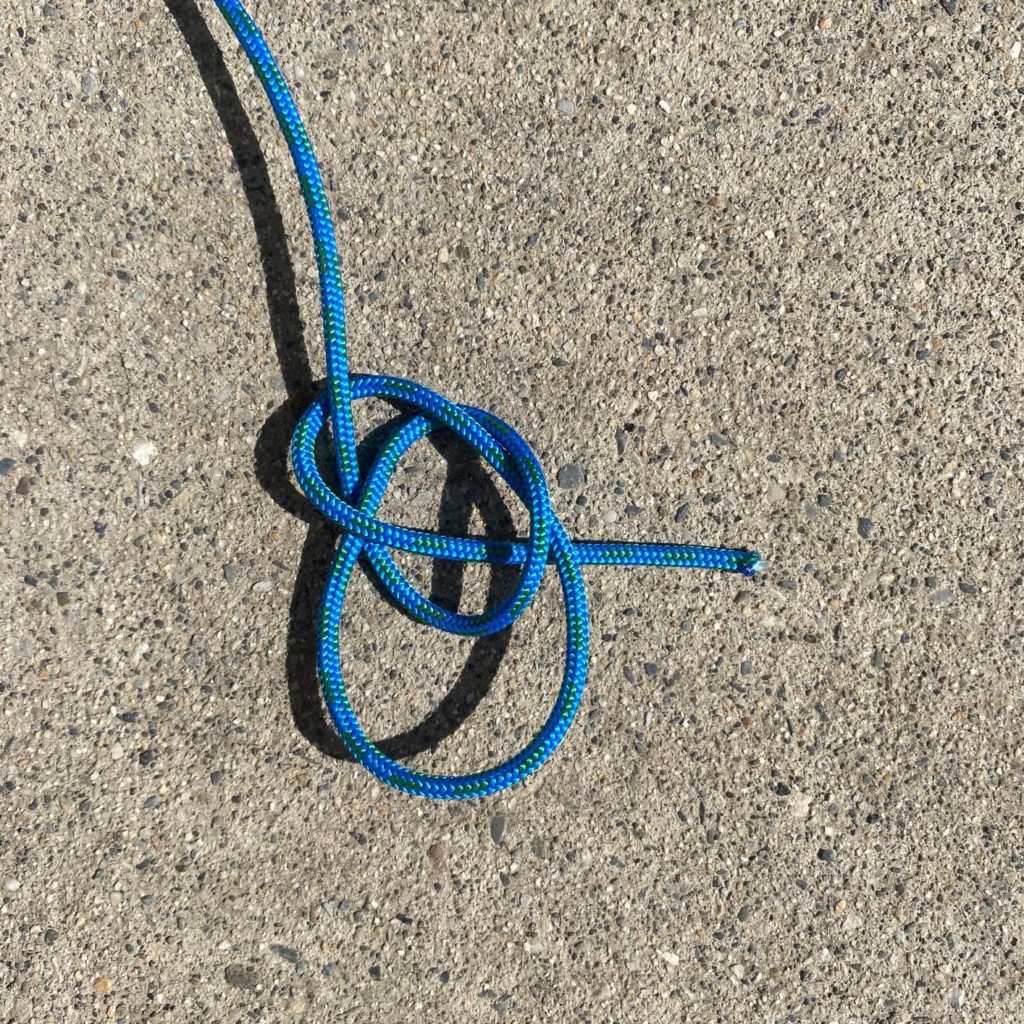 Bowline knot to hang a bear bag